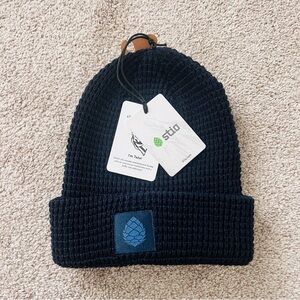 Stio NWT Unisex Waffle Tate Beanie Midnight Blue Made in Canada